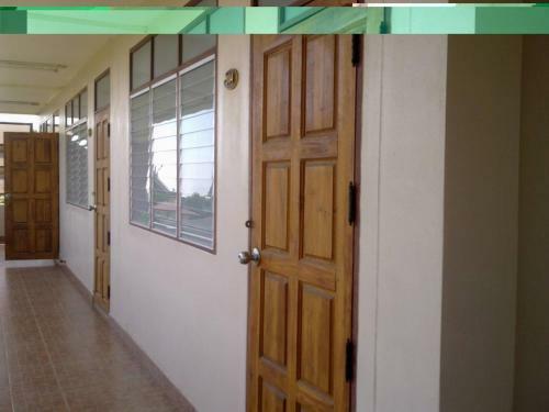 Apartamento Sathorn Waterside Chaiyaphum Residence (at Home)
