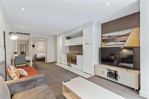 Glenelg Shores Dual Apartment