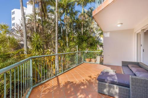 Apartamento Madecomfy Beachside Getaway With Lush Balcony
