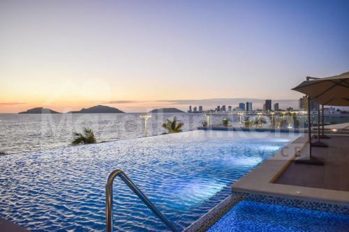 Sunset View Frente Al Mar!!