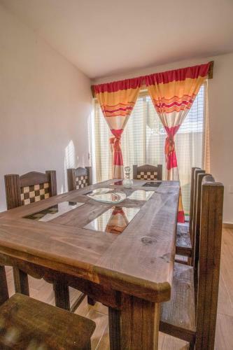 Casa Privada A 8 Min Del Centro + Jardin Y Asador