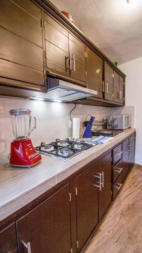 Casa Privada A 8 Min Del Centro + Jardin Y Asador