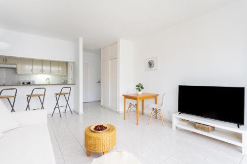 Home2book Stunning & Comfy Apartment Bajamar