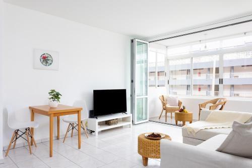 Home2book Stunning & Comfy Apartment Bajamar