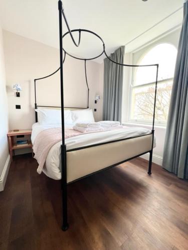 Redland Suites - Apartment 5