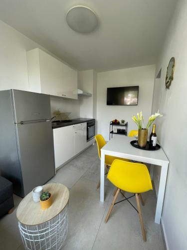 *new* One Bedroom Apartment Salt