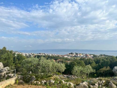 Apartment Paradise , Near Beach And Split