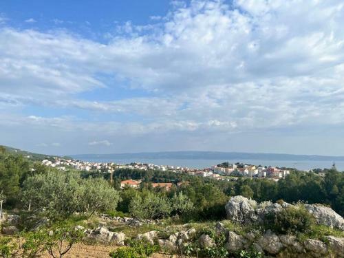 Apartment Paradise , Near Beach And Split