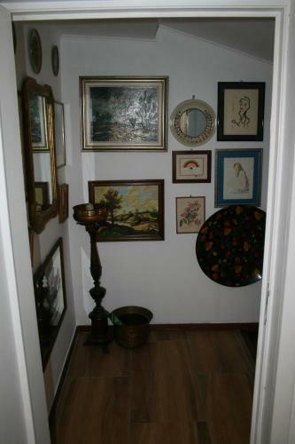 Hostal Colev Rooms