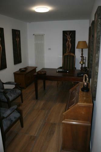 Hostal Colev Rooms