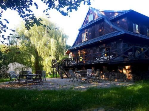 Chata W Lesie - Wooden House In The Forest