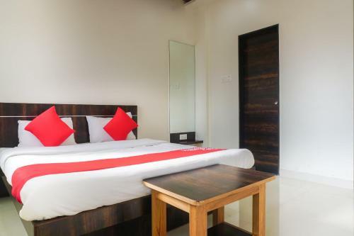 Oyo 65175 Hotel Anand