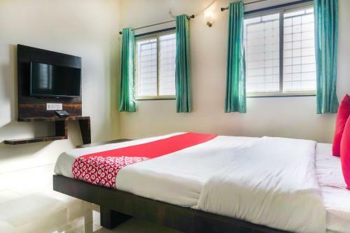 Oyo 65175 Hotel Anand