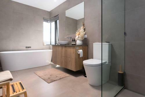 Apartamento Impressively Spacious, Modern And Convenient