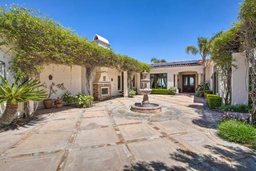 Stunning Palmdale Villa Oasis On Vineyard!