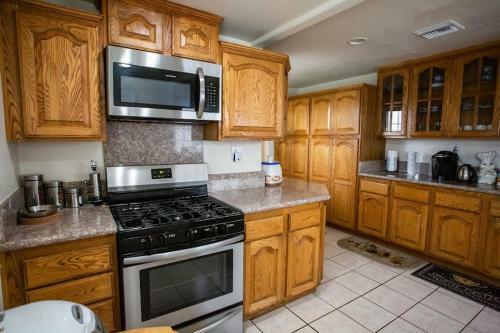 Spectacular 4br Home On 2 Acre Estate