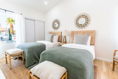 Utopic Villa Sunset Pool + Game Room Perfect For Large Groups