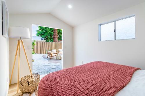 Utopic Villa Sunset Pool + Game Room Perfect For Large Groups