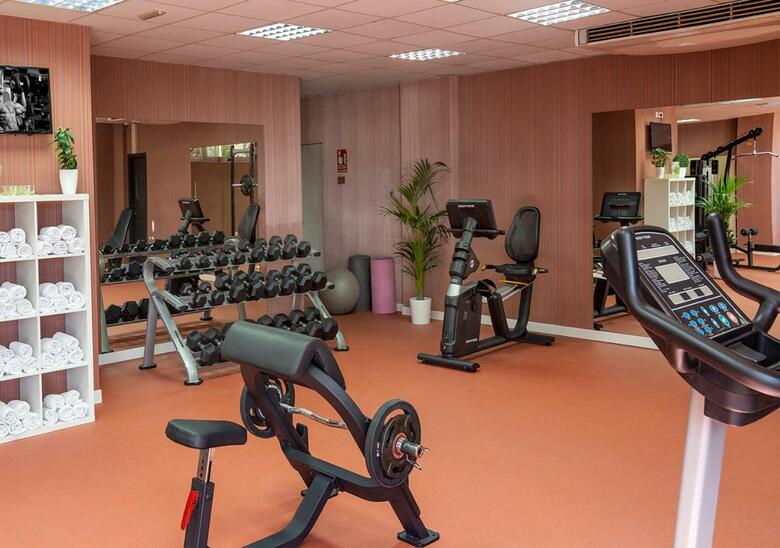 Axelbeach Maspalomas Apartments & Lounge Club - Adults Only