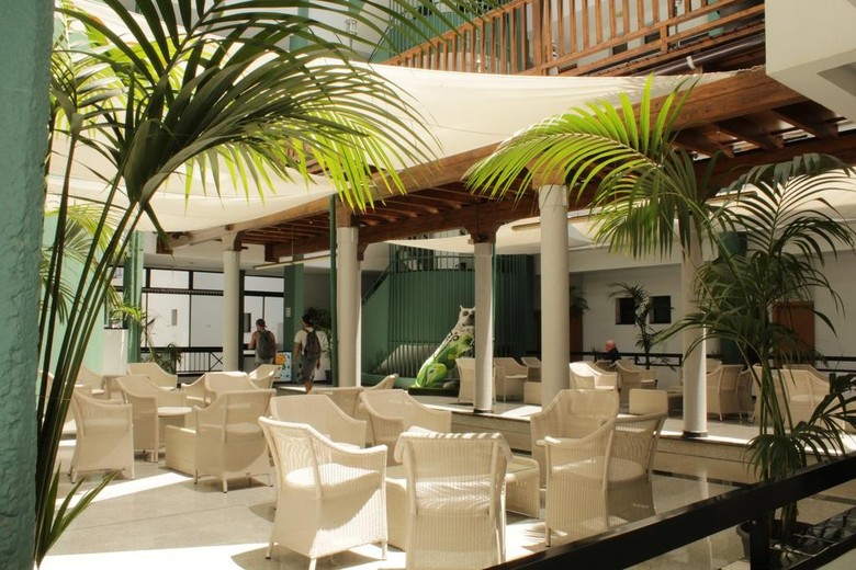 Hotel Green Field