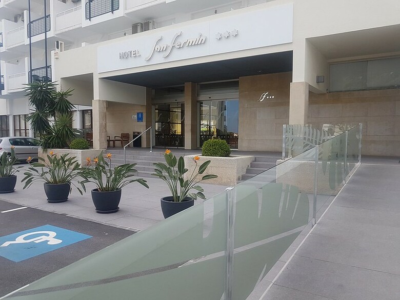 Hotel THB San Ferm�n