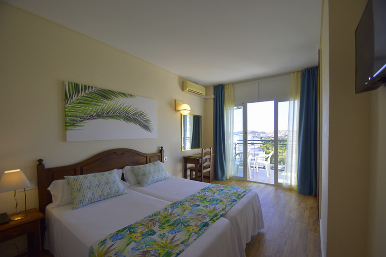 Hotel THB San Ferm�n