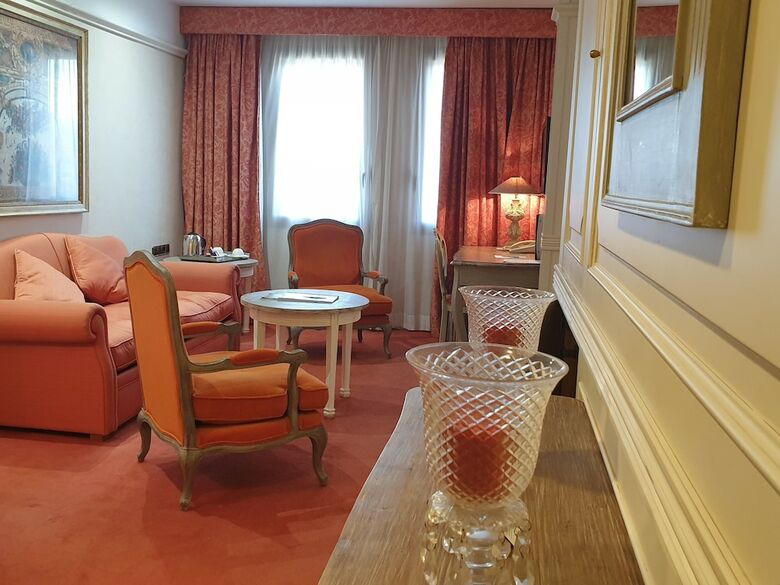 Hotel Best Western Premier Cmc Girona