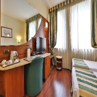 Hotel Mirage