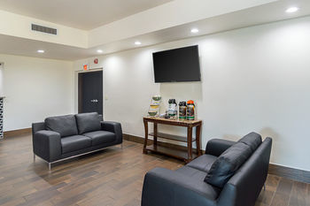 Hotel Quality Inn East