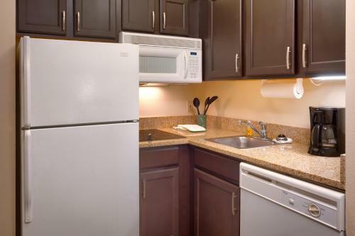 Hotel Staybridge Suites Peoria Downtown