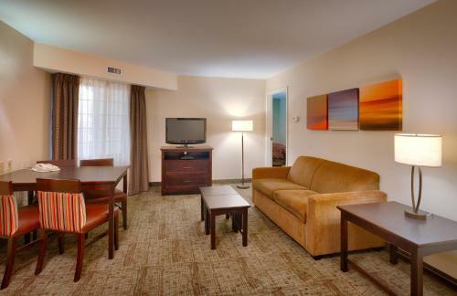 Hotel Staybridge Suites Peoria Downtown