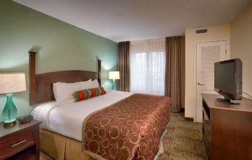 Hotel Staybridge Suites Peoria Downtown