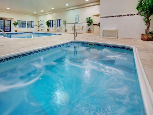 Hotel Staybridge Suites Peoria Downtown
