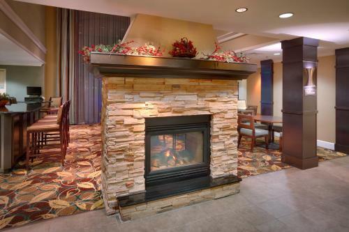 Hotel Staybridge Suites Peoria Downtown
