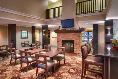 Hotel Staybridge Suites Peoria Downtown