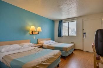 Motel 6 Mobile North