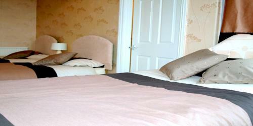 Bed & Breakfast Cloisters Guest House