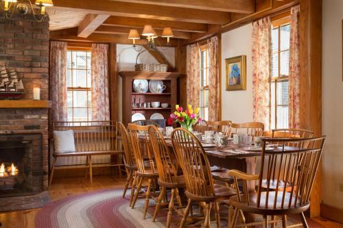 Bed & Breakfast Seven Sea Street Inn