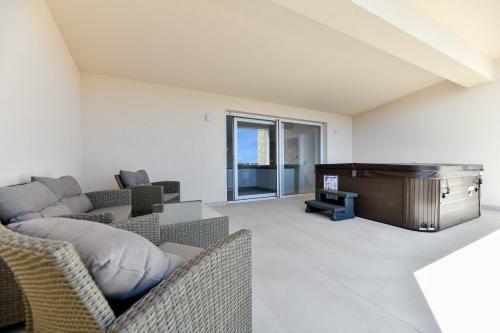 Apartamento Adriaticexplorer Sunrise Duplex Villa With Private Jacuzzy