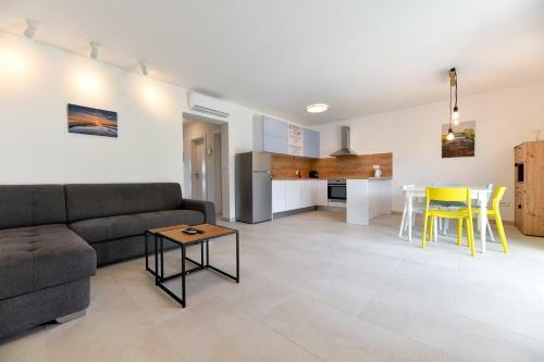 Apartamento Adriaticexplorer Sunrise Duplex Villa With Private Jacuzzy