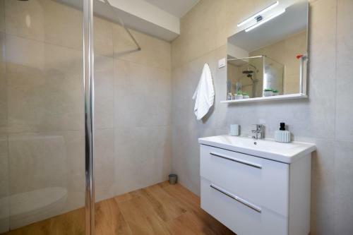 Apartamento Adriaticexplorer Sunrise Duplex Villa With Private Jacuzzy