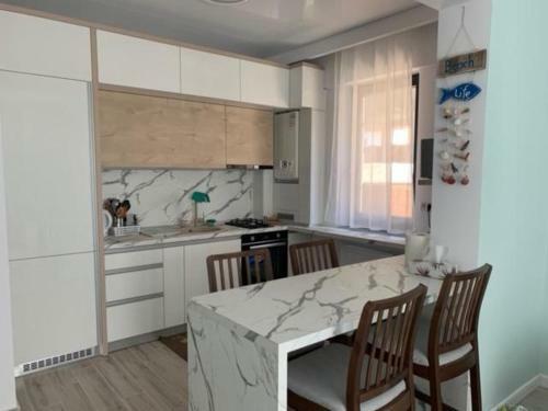 Sunshine Apartment