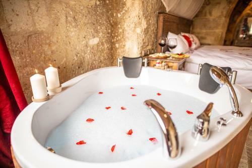 Hotel Kayata Cave Suites