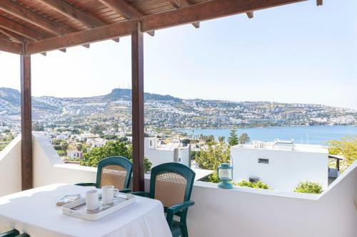 Triplex Villa With An Amazing View In Bodrum