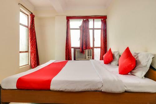 Oyo 65090 Hotel Grand Palace
