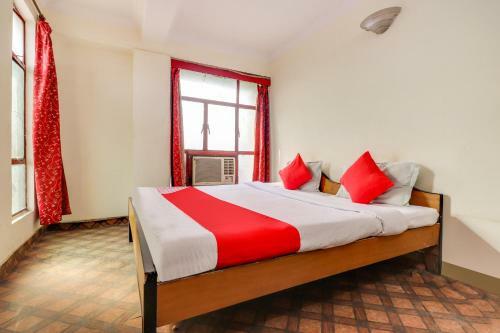 Oyo 65090 Hotel Grand Palace