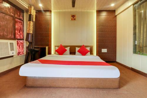 Oyo 65090 Hotel Grand Palace