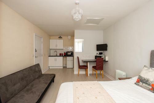 Motel Studio Accommodation 1