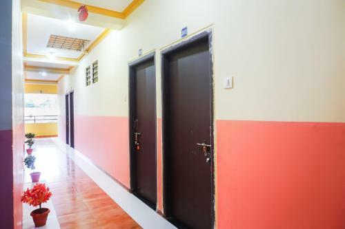 Hotel Spot On 63107 Trimurti Yatri Niwas