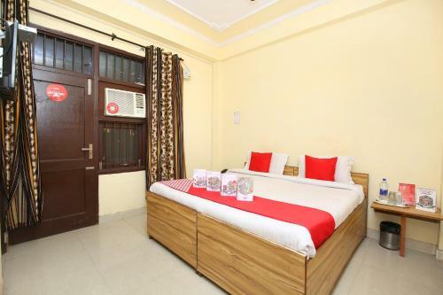 Hotel Oyo 14823 Skyheights